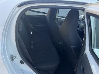 Peugeot 108 1.0 e-VTi Access picture 10