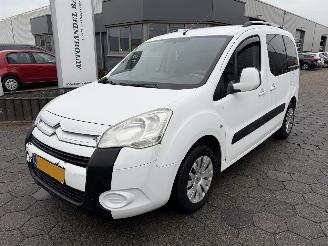 Damaged car Citroën Berlingo Multispace 2016/12