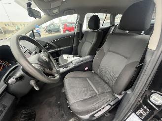 Toyota Avensis Wagon 1.6 VVTi Comfort picture 14