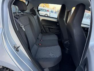 Volkswagen Up! 1.0 move up! BlueMotion picture 12