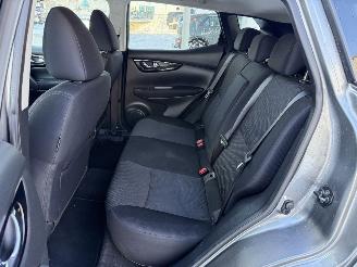 Nissan Qashqai 1.2 N-Connecta picture 9