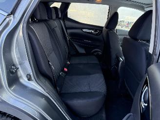 Nissan Qashqai 1.2 N-Connecta picture 11
