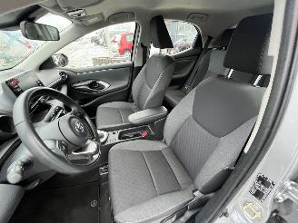 Toyota Yaris 1.5 Hybrid Dynamic picture 16