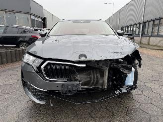 Skoda Octavia Combi 1.5 TSI MHEV Business Edition picture 2