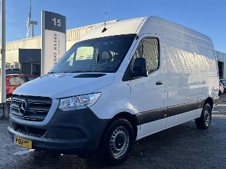 krockskadad bil bedrijf Mercedes Sprinter 314 2.2 CDI L2H2 DC EURO VI-D 2018/12