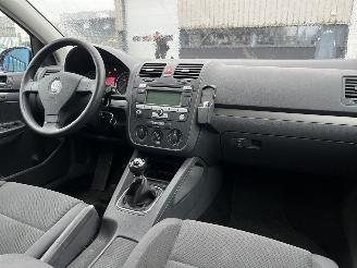 Volkswagen Golf 1.6 FSI Comfortline Business picture 11