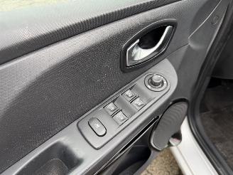 Renault Clio Estate 0.9 TCe Dynamique picture 11