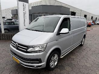skadebil bedrijf Volkswagen Transporter 2.0 TDI  L2H3 Highline Automaat 204pk 2017/11