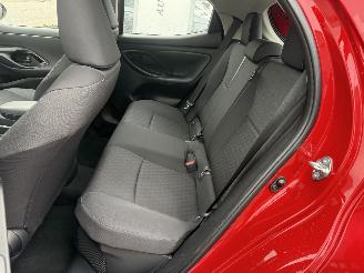 Toyota Yaris 1.5 Hybrid Dynamic picture 12