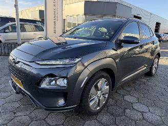 krockskadad bil auto Hyundai Kona EV Fashion 64 kWh 2020/1