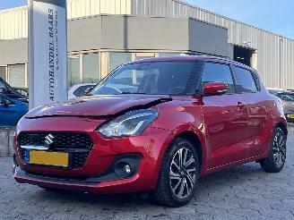 krockskadad bil auto Suzuki Swift 1.2 Stijl Smart Hybrid 2020/9