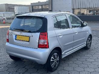 Kia Picanto 1.1 LX picture 4