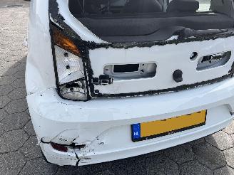 Volkswagen Up! 1.0 picture 10