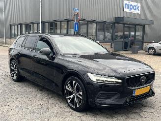 Volvo V-60 2.0 B3 Essential Edition picture 3