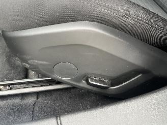 Volvo V-60 2.0 B3 Essential Edition picture 14