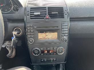 Mercedes A-klasse 160 BlueEFFICIENCY Avantgarde picture 16