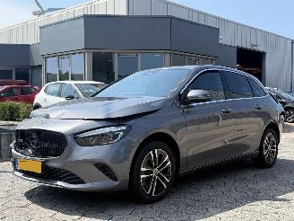 skadebil bedrijf Mercedes B-klasse 250 e Star Edition AMG Line Plus 2025/1