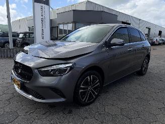 Schadeauto Mercedes B-klasse 250 e Star Edition AMG Line Plus 2025/1