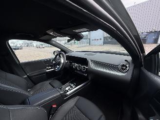Mercedes B-klasse 250 e Star Edition AMG Line Plus picture 13