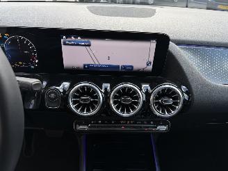 Mercedes B-klasse 250 e Star Edition AMG Line Plus picture 17