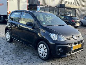 Volkswagen Up! 1.0 BMT high up! picture 3