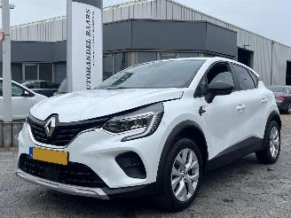 Unfallwagen Renault Captur 1.6 E-Tech Hybrid 145 Zen 2022/9