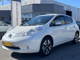 skadebil auto Nissan Leaf Tekna 24 kWh 2015/9