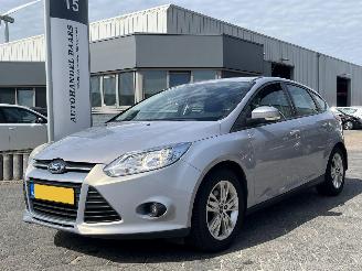  Ford Focus 1.6 TI-VCT First Edition 2014/6