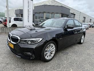 Avarii autoturisme BMW 3-serie 330e Business Edition Plus 2021/10