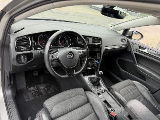 Volkswagen Golf  picture 16