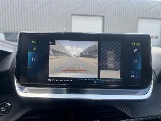 Peugeot e-2008 EV Allure 50 kWh picture 19