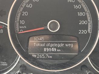 Volkswagen Up! 1.0 picture 19