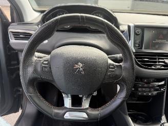 Peugeot 208 1.2 PureTech GT-line picture 17