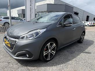 Avarii autoturisme Peugeot 208 1.2 PureTech GT-line 2016/1