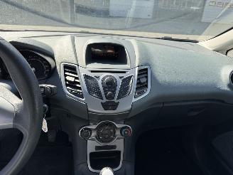 Ford Fiesta 1.25 Titanium picture 19