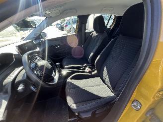 Peugeot 208 1.2 PureTech Active picture 16