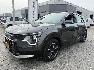 krockskadad bil auto Kia Niro 1.6 GDi Hybrid DynamicLine 2024/3
