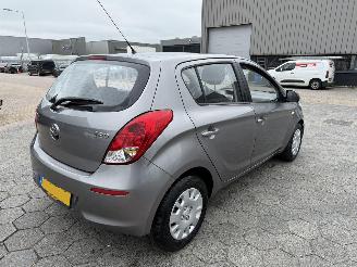Hyundai I-20 1.2i First Edition picture 5
