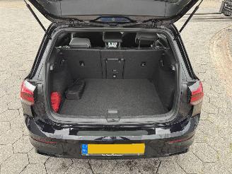 Volkswagen Golf 1.5 eTSI R-Line picture 12