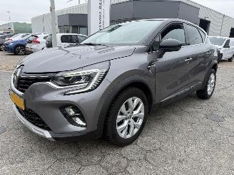 uszkodzony samochody osobowe Renault Captur 1.6 E-Tech Hybrid 145 Intens 2022/10