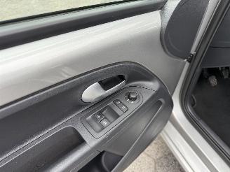 Volkswagen Up! 1.0 BMT move up! picture 8