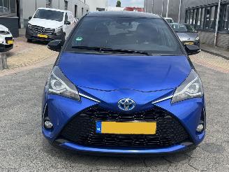 Toyota Yaris 1.5 Hybrid Bi-Tone picture 2