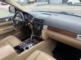 Volkswagen Touareg 3.6 V6 FSI AUTOMAAT PANO picture 13