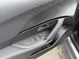 Peugeot e-2008 EV GT 54 kWh picture 9