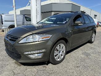 Unfallwagen Ford Mondeo Wagon 1.6 TDCi ECOnetic Trend Business 2011/8