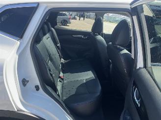 Nissan Qashqai 1.6 Tekna 17\" picture 12