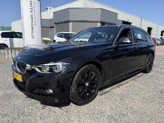 Unfallwagen BMW 3-serie Touring 330i Centennial High Executive 2017/6