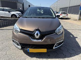 Renault Captur 0.9 TCe Dynamique picture 2