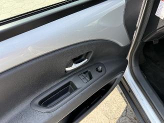 Toyota Aygo X 1.0 VVT-i MT Play picture 10