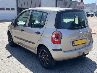 Renault Modus 1.4-16V Dynamique Comfort picture 6